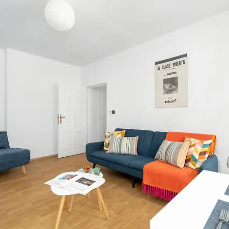 Cozy Near The Old Market Square Garbary 35 By Heyrent * Posen